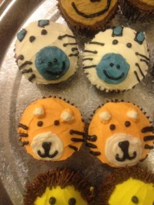 Zoo animals cupcakes