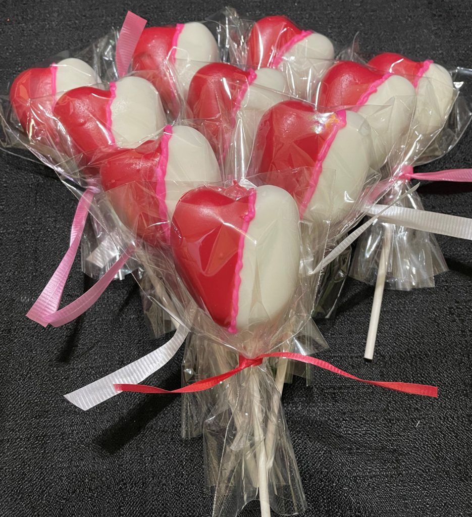 1/2 Dozen Red and White Sweetheart Cake Pops