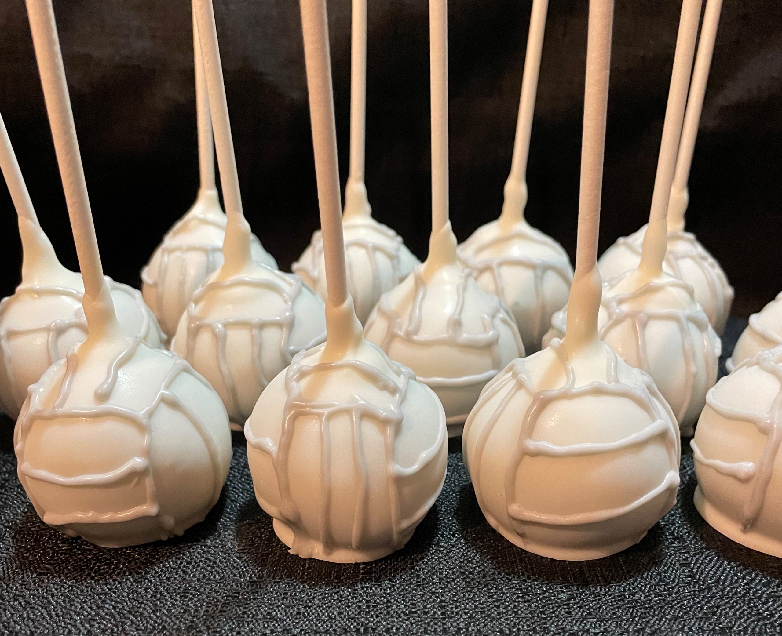 Volleyball Cake Pops 